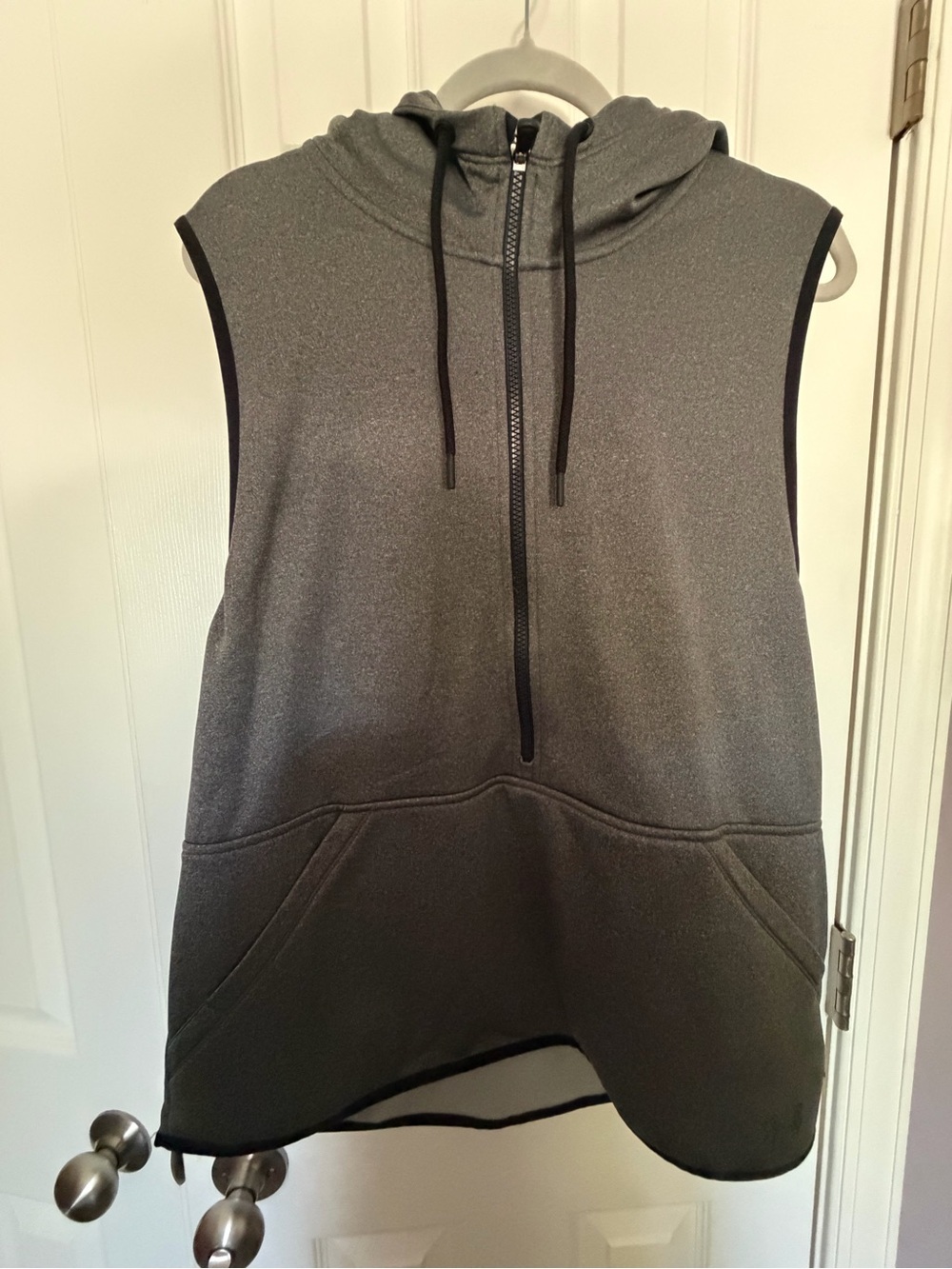 Under Armour Gray Sleeveless Hooded Zip-Up Vest